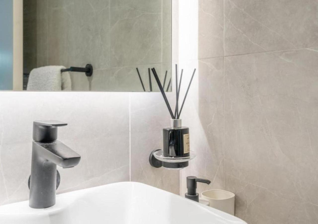 Stylish Midtown 20 Mins To Expo By Vibel Dubai